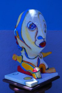 Escultura El Niño sentado